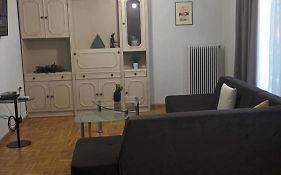 Great Apartment In Veria